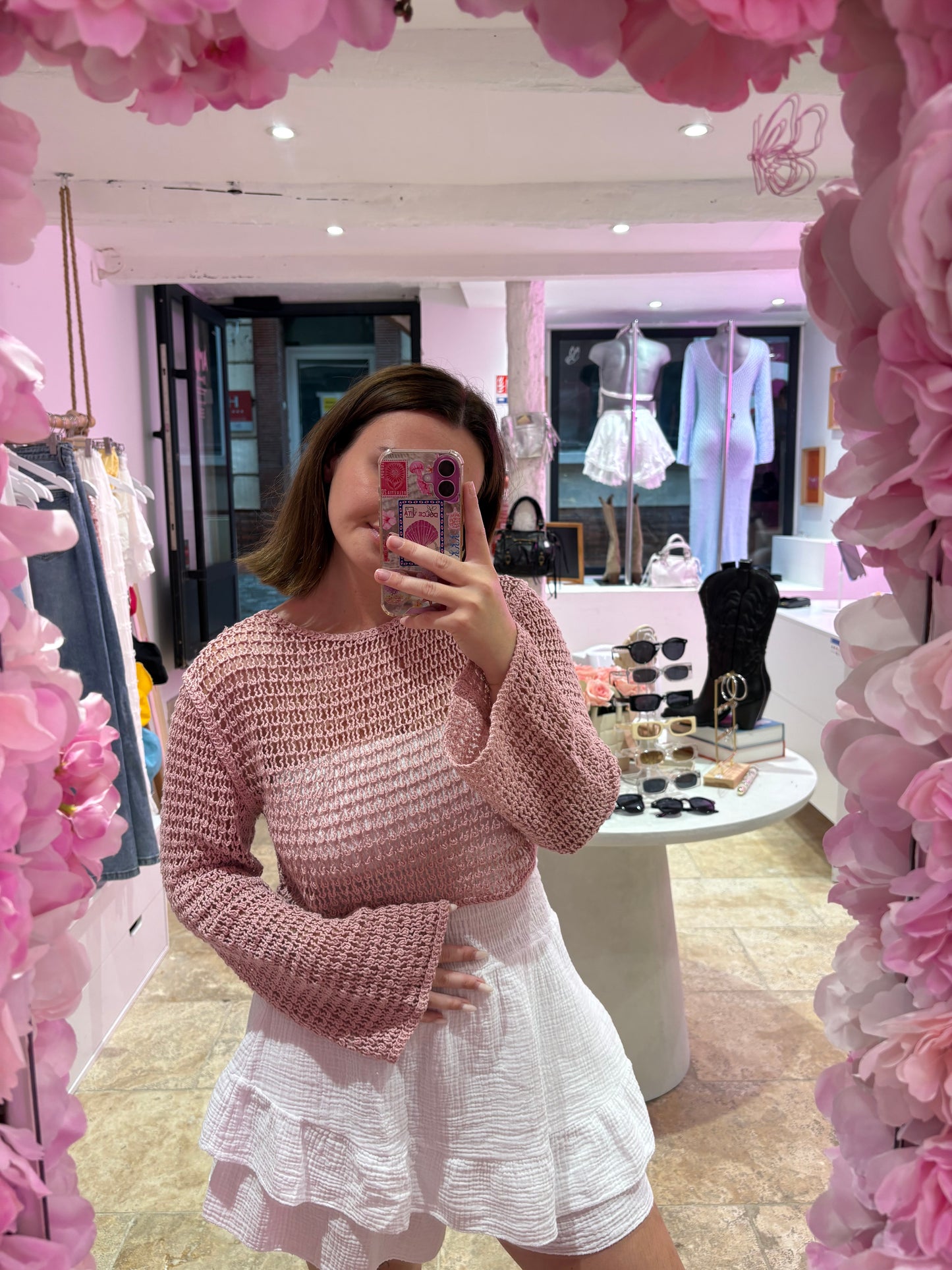 Crochet top rose