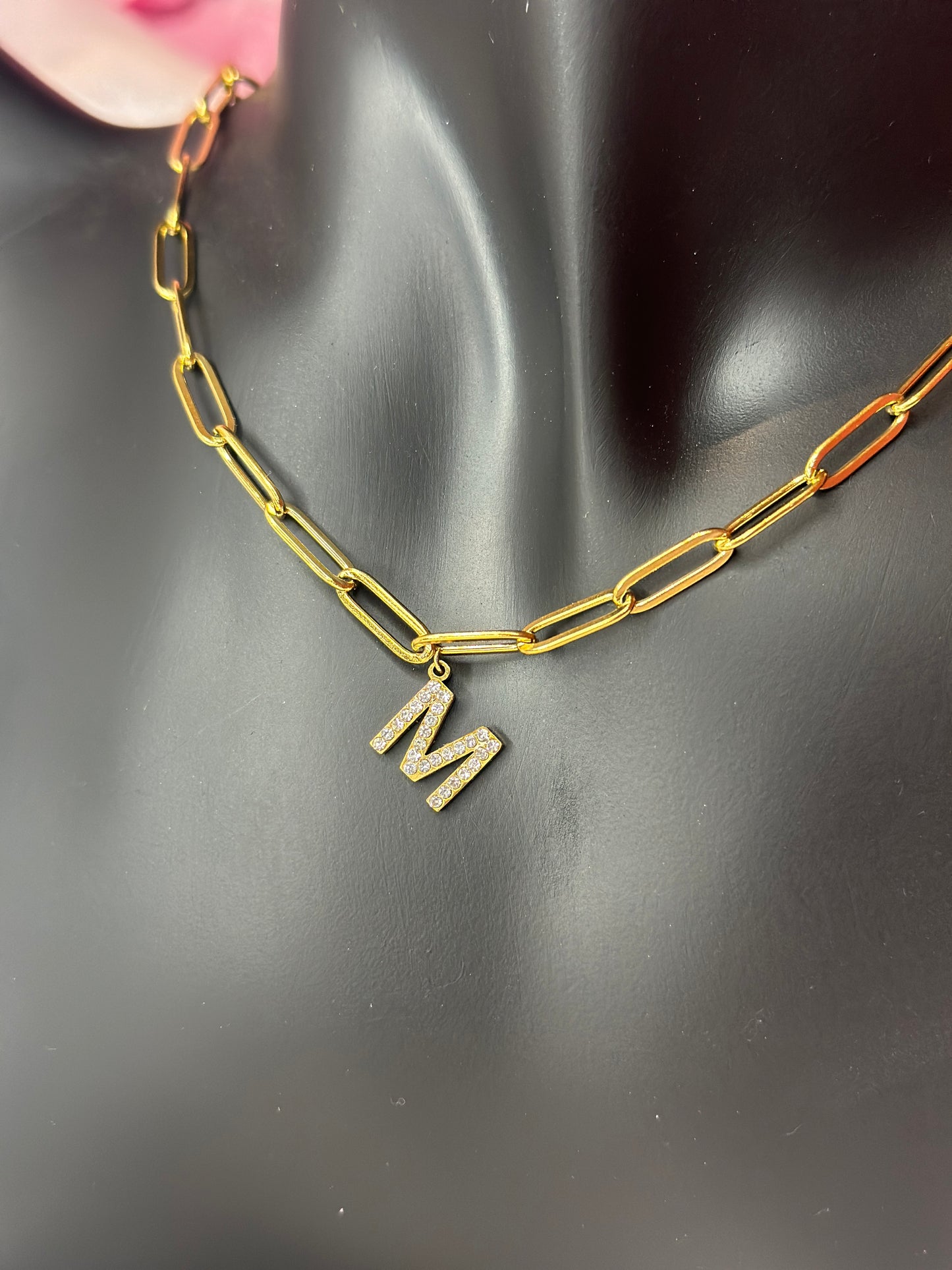 Collier lettre personnalisé